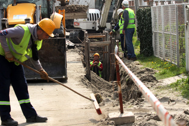 Дуг и суд коче мрежу